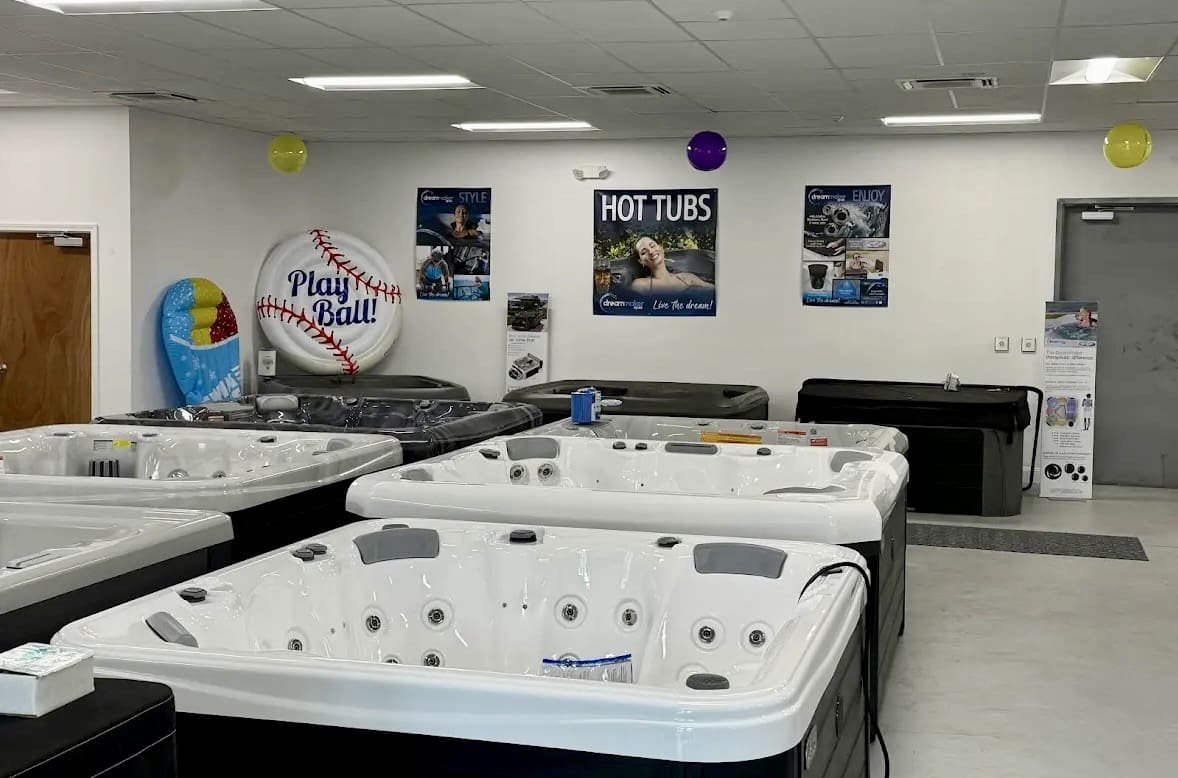 Contact Mr. Pool of Pasco & Crystal River 2 Inside Mr. Pool of Pasco location